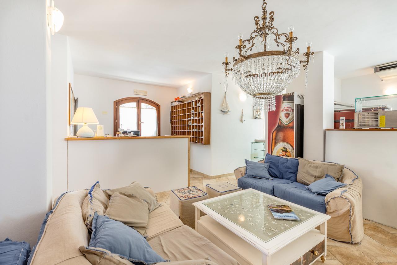 Residence Baia Santa Reparata سانتا تيريزا غالّورا المظهر الخارجي الصورة